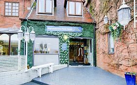 Warwickshire Park Hotel Kenilworth By Belvilla